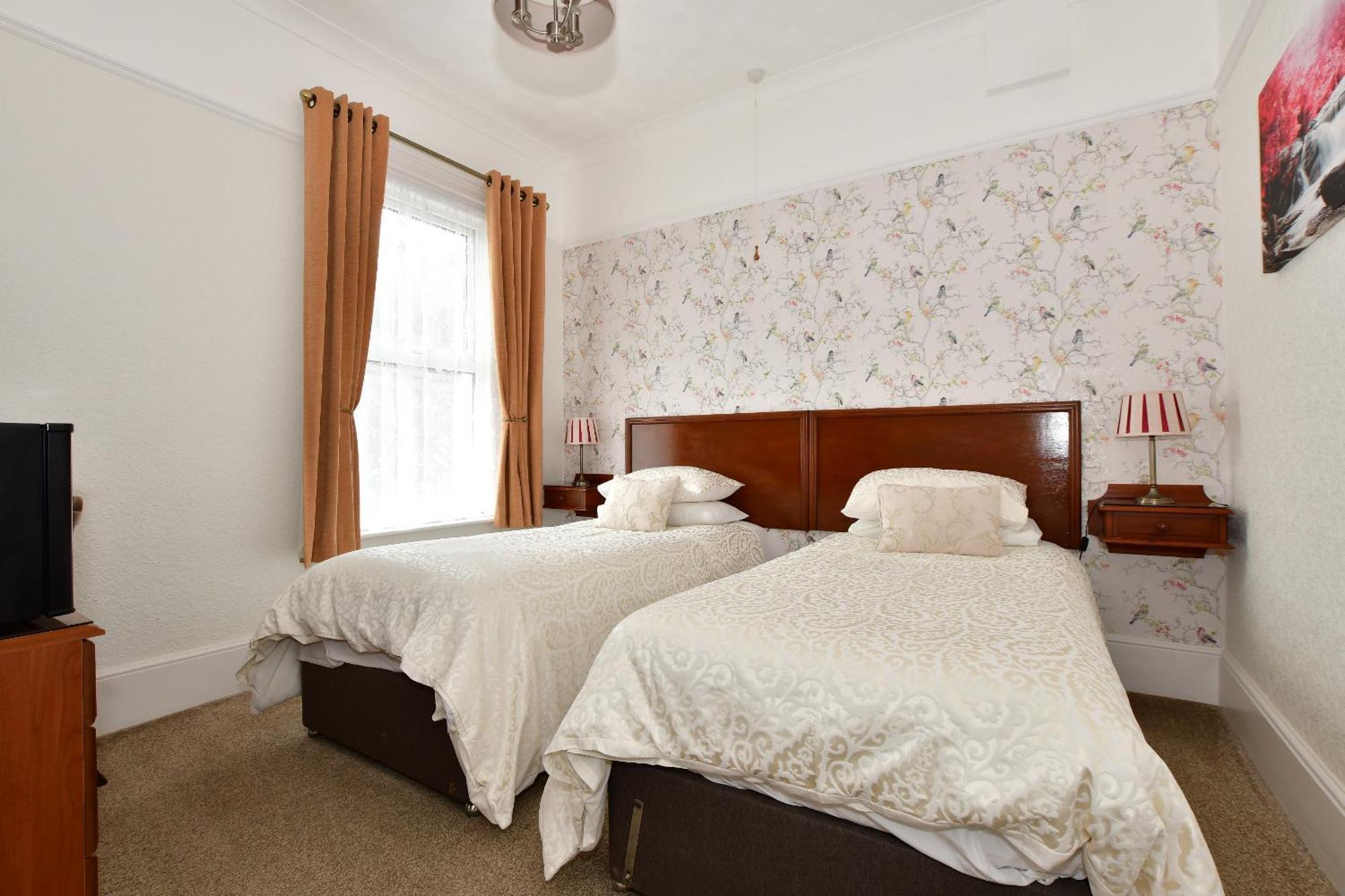 Grange Bank House Bed & Breakfast Shanklin Exterior photo